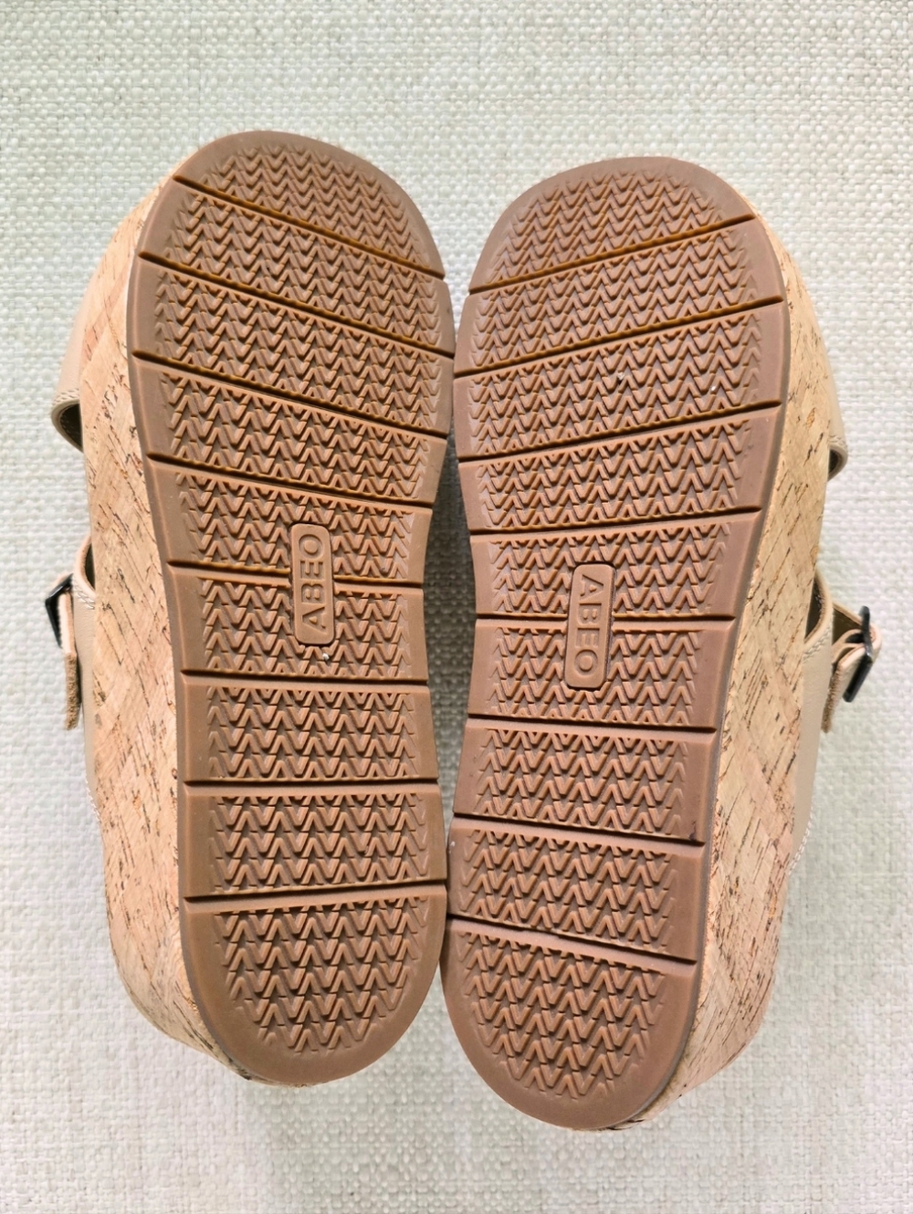 ABEO Dylan 2351 Solstice Cross Slide Metatarsal Cuban Sand Cork Wedge Sandal 7.5 - Picture 7 of 12